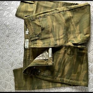 Lucky Brand Camo Jeans—Hi-Rise Ankle Crop  Size 28
